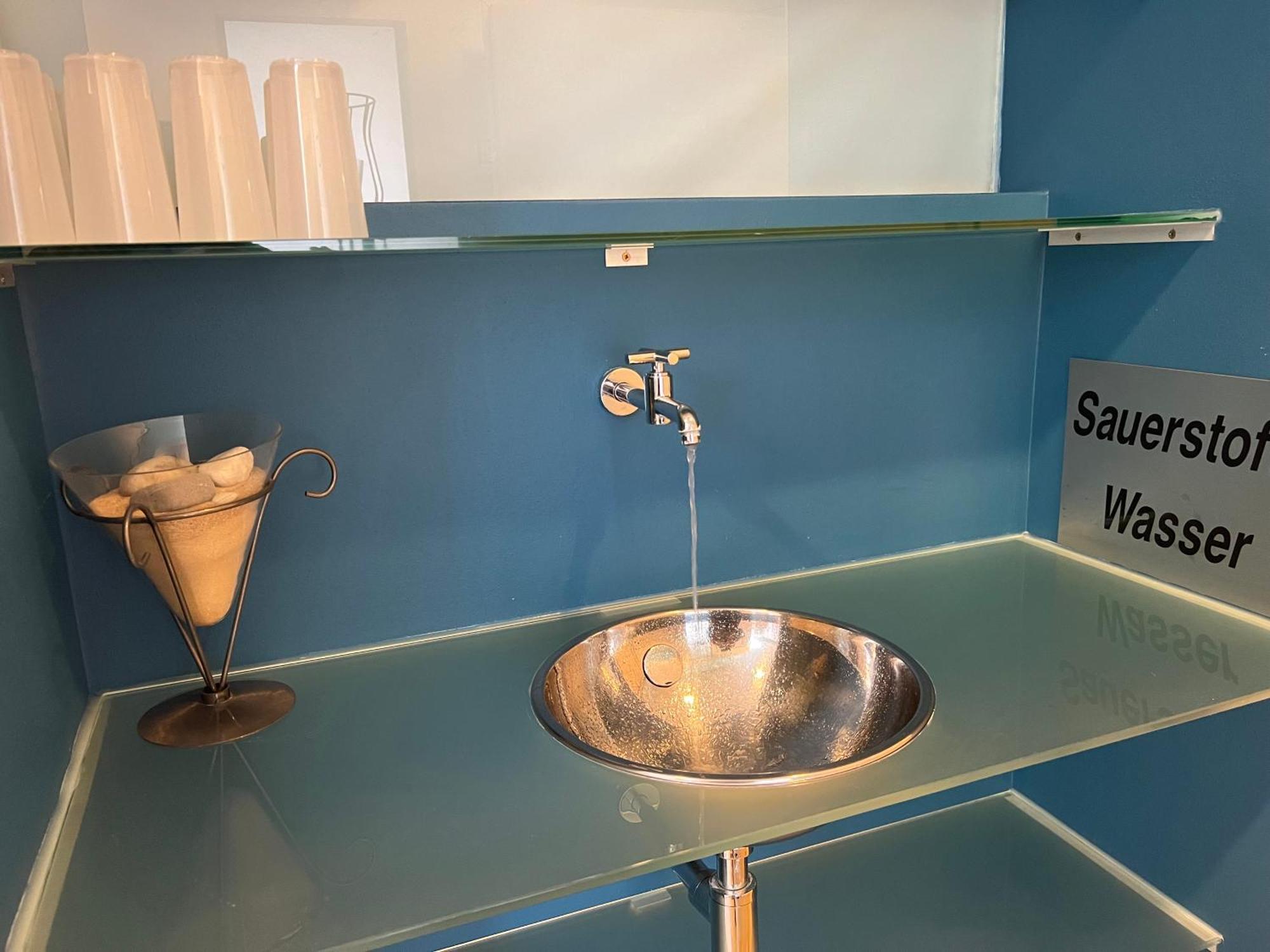 Aparthotel Parsberg Lferstl Bagian luar foto